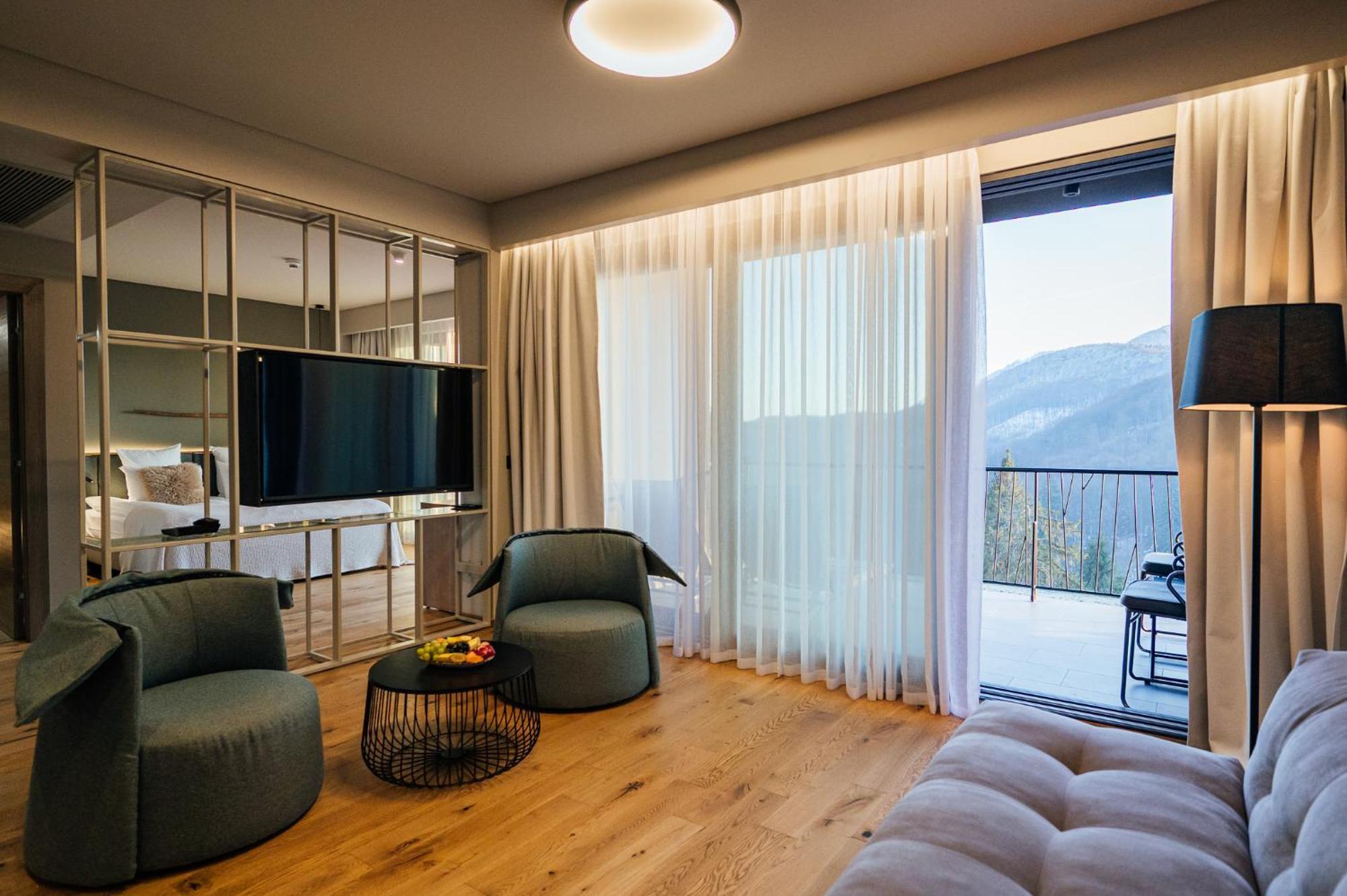 Balvanyos Resort - Peakture Hotel & Grand Hotel 발바뇨스 외부 사진